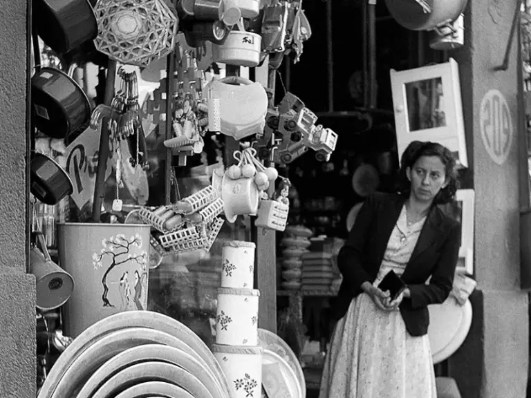 Alice Brill: A Fotógrafa que Mostrou o Coração Humano da São Paulo dos Anos 50