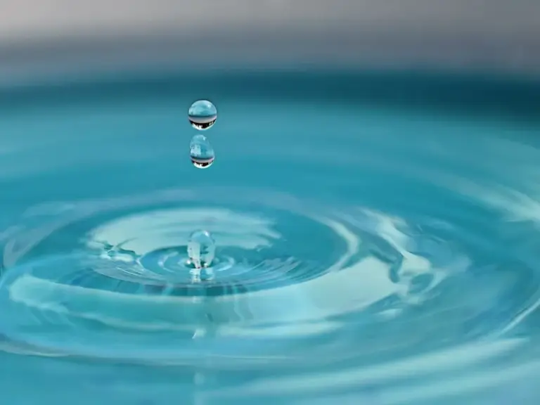 Limpeza de Caixa D'água: O Guia Completo DIY e Profissional para Garantir Água Pura e Saúde