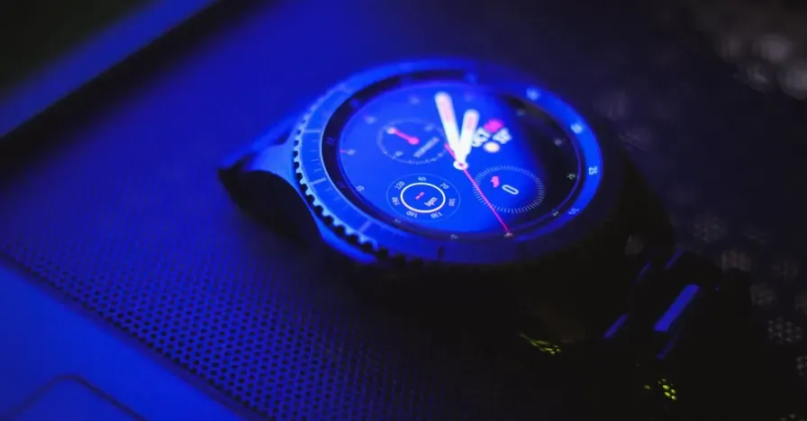 Faixa de entrada: Amazfit Bip 6 (R$ 579) — ilustração