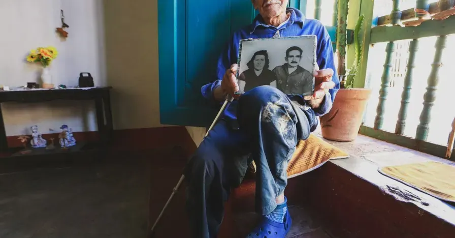 A Primeira Fotografia: Uma Janela para o Passado e o Futuro Visual — ilustração